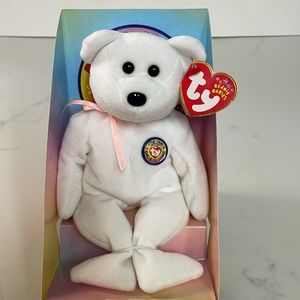 NWT Ty Color Me Beanie Baby Bear 🐻.